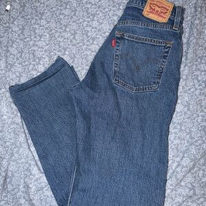 Levi's Women's Straight Jeans in Blue